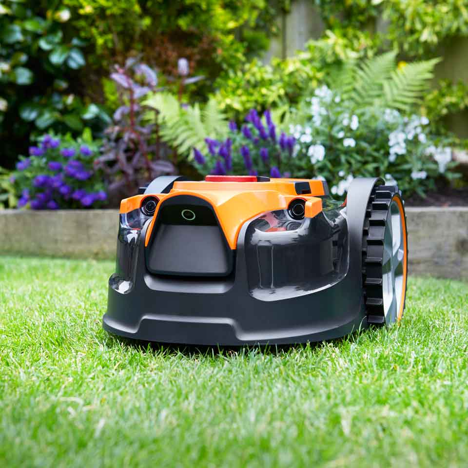 Robot koszący LawnMaster OcuMow VBRM16-1-03 | Bez przewodu ograniczającego | Kamera OGR | Akumulator MX24