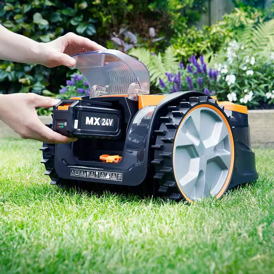 Robot koszący LawnMaster OcuMow VBRM16-1-03 | Bez przewodu ograniczającego | Kamera OGR | Akumulator MX24