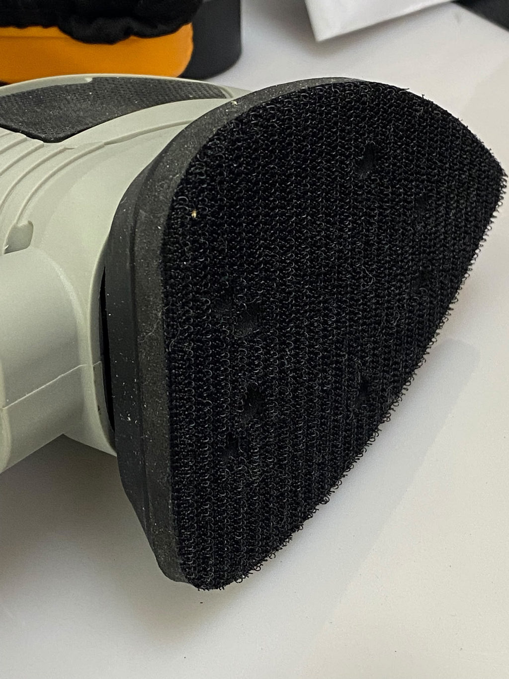 DEKO Szlifierka Delta 100W – DKPDDSA010C1