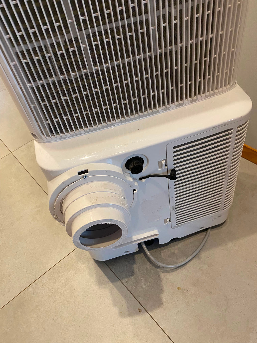 MIDEA Silent 12000 BTU – Klimatyzator przenośny z funkcją grzania | 3,5 kW | WiFi | Pompa ciepła